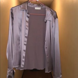 Garfield and Marks lilac silk button down blouse